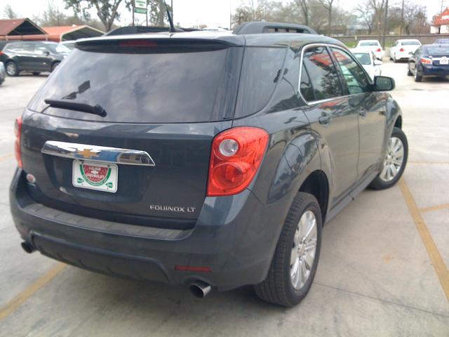 Chevrolet Equinox 2011 photo 3