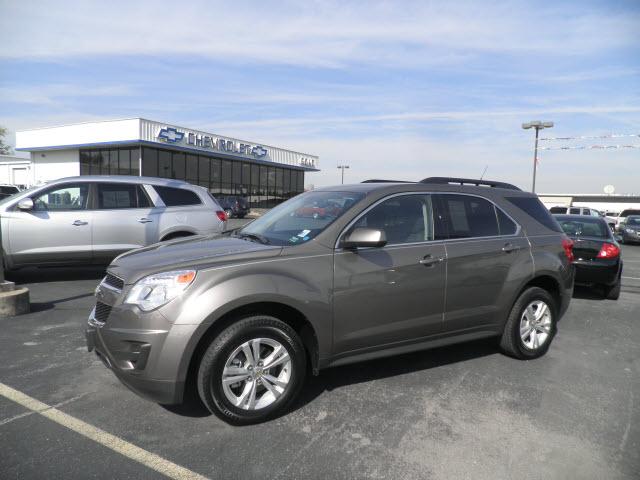 Chevrolet Equinox 2011 photo 2
