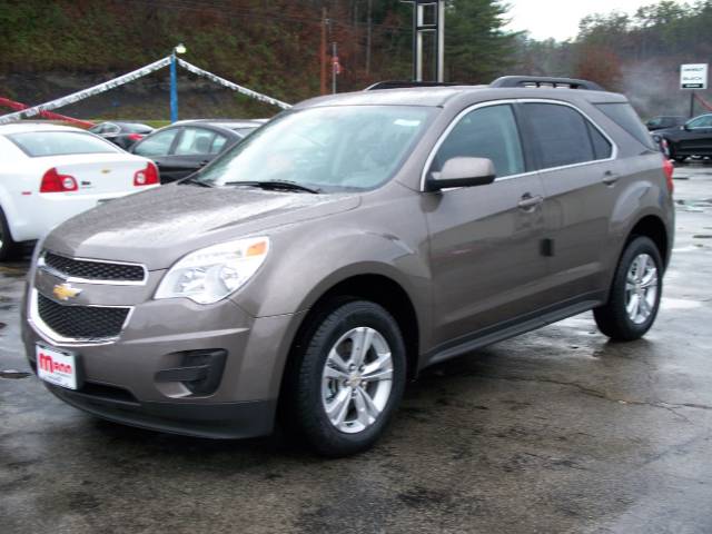 Chevrolet Equinox Supercab XL Sport Utility