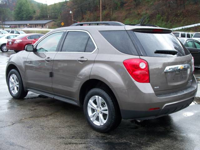 Chevrolet Equinox 2011 photo 2