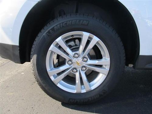 Chevrolet Equinox 2011 photo 2