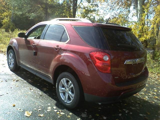 Chevrolet Equinox 2011 photo 2