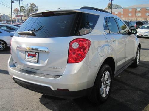 Chevrolet Equinox 2011 photo 2