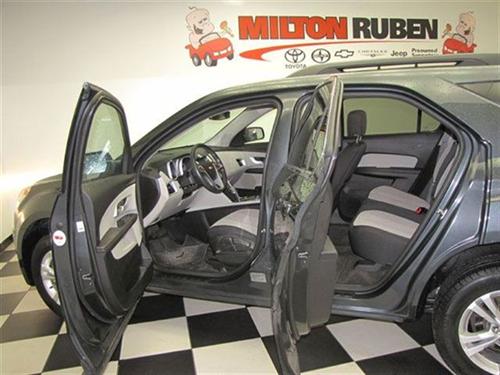 Chevrolet Equinox 2011 photo 2