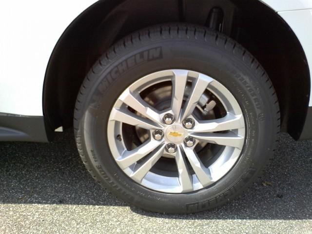 Chevrolet Equinox 2011 photo 4