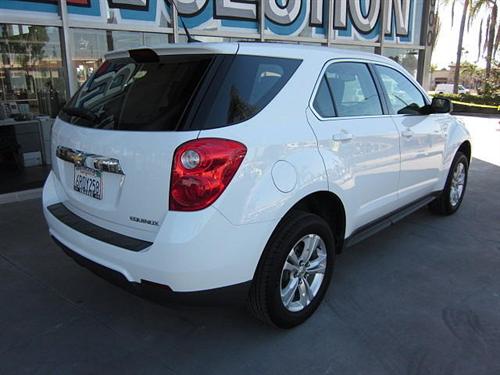 Chevrolet Equinox 2011 photo 2