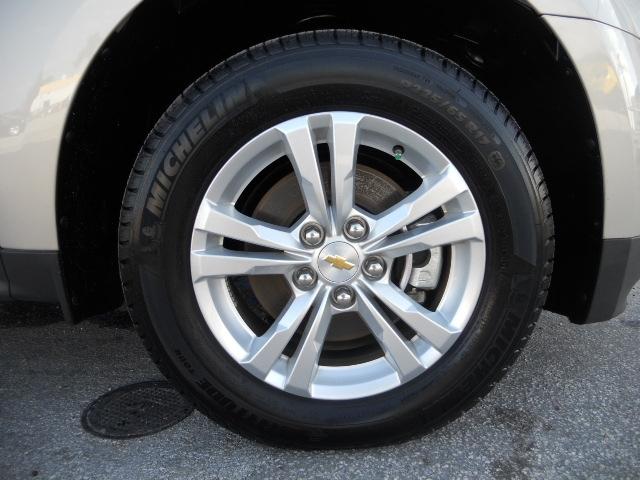 Chevrolet Equinox 2011 photo 3