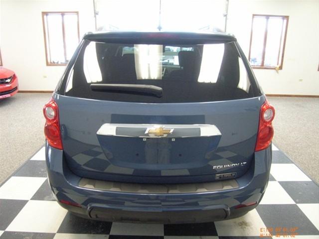 Chevrolet Equinox 2011 photo 2