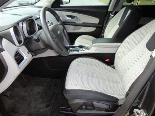 Chevrolet Equinox 2011 photo 2