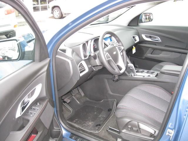 Chevrolet Equinox 2011 photo 3
