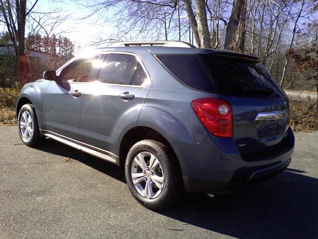 Chevrolet Equinox 2011 photo 2