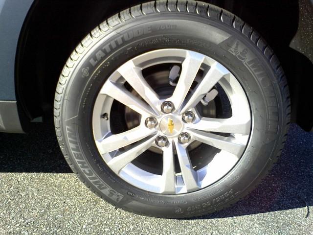 Chevrolet Equinox 2011 photo 4