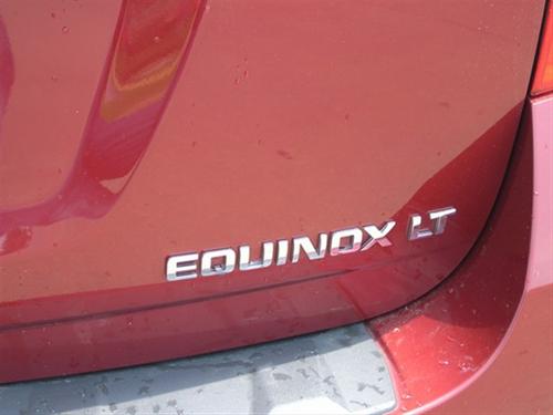 Chevrolet Equinox 2011 photo 4