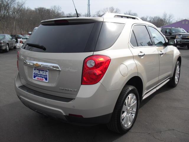 Chevrolet Equinox 2011 photo 2