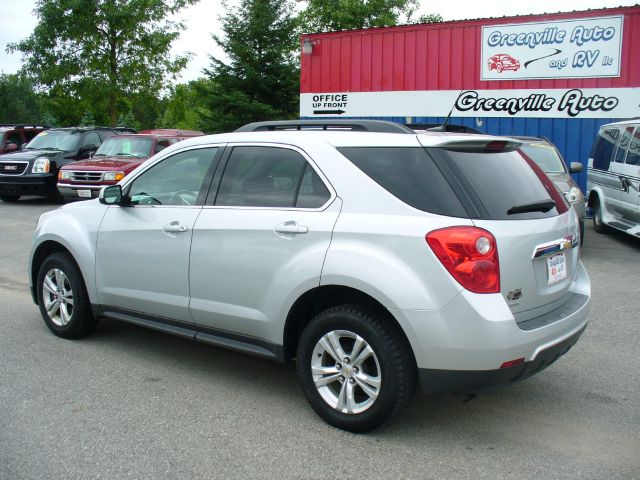 Chevrolet Equinox 2011 photo 2