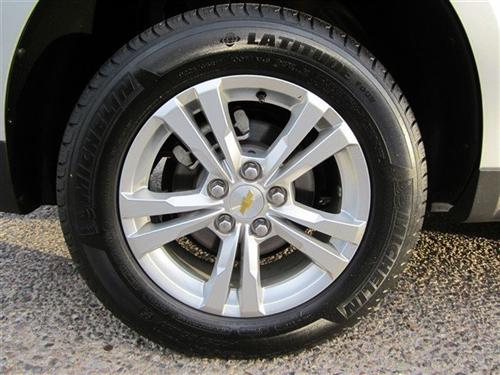 Chevrolet Equinox 2011 photo 2