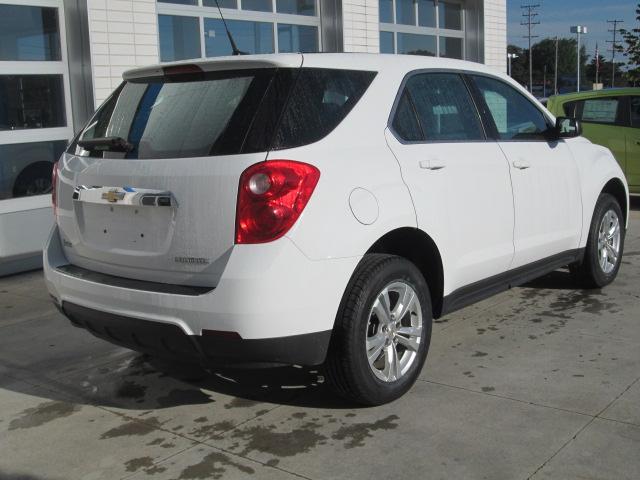 Chevrolet Equinox 2011 photo 4