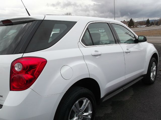 Chevrolet Equinox 2011 photo 2