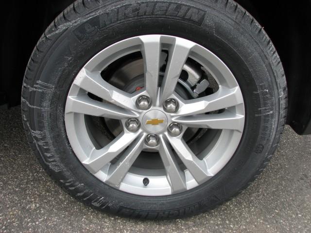 Chevrolet Equinox 2011 photo 2