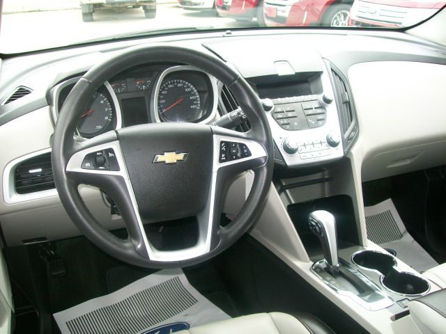 Chevrolet Equinox 2011 photo 12