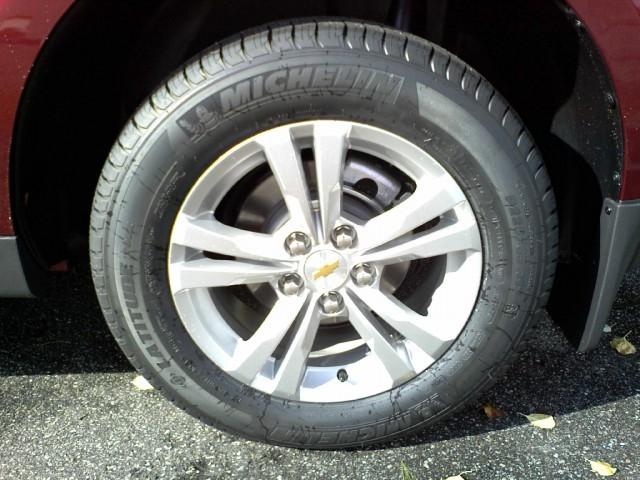 Chevrolet Equinox 2011 photo 3