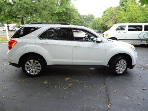 Chevrolet Equinox 2011 photo 2