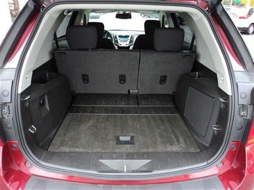 Chevrolet Equinox 2011 photo 2