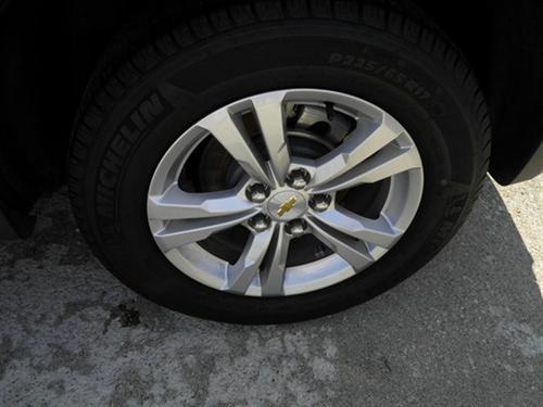 Chevrolet Equinox 2011 photo 2