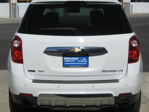 Chevrolet Equinox 2011 photo 2