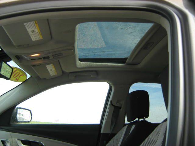 Chevrolet Equinox 2011 photo 3