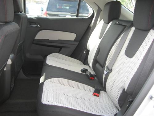 Chevrolet Equinox 2011 photo 2