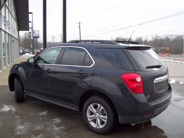 Chevrolet Equinox 2011 photo 4