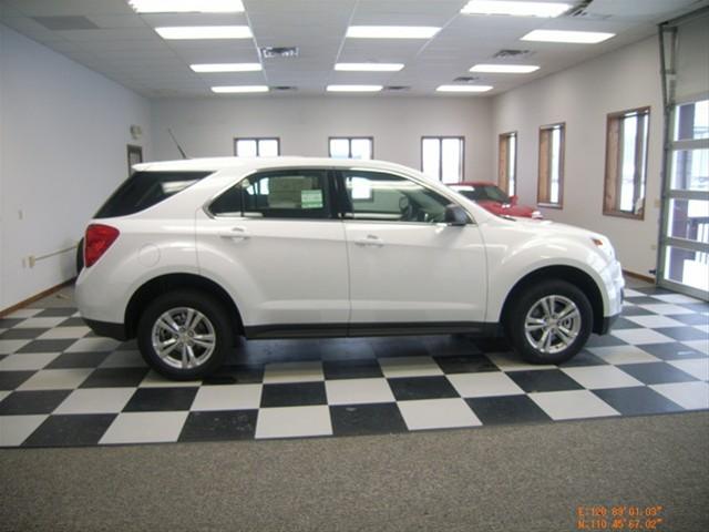 Chevrolet Equinox 2011 photo 2