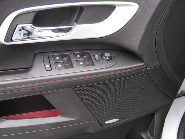 Chevrolet Equinox 2011 photo 4