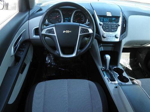Chevrolet Equinox 2011 photo 2