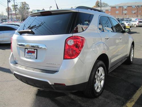 Chevrolet Equinox 2011 photo 2