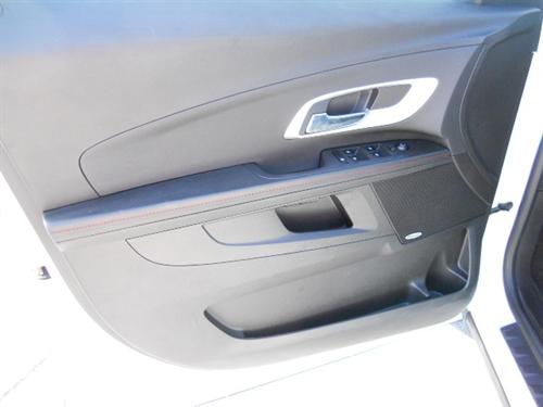 Chevrolet Equinox 2011 photo 2