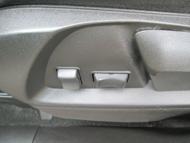 Chevrolet Equinox 2012 photo 2