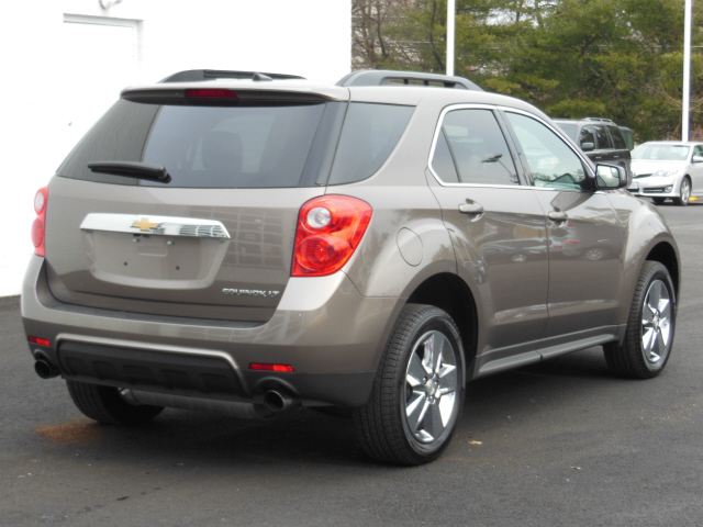 Chevrolet Equinox 2012 photo 2