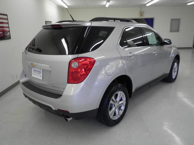 Chevrolet Equinox 2012 photo 2