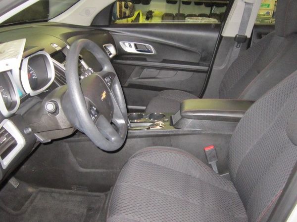 Chevrolet Equinox 2012 photo 2