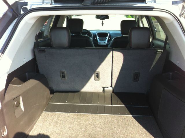 Chevrolet Equinox 2012 photo 2