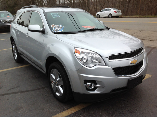 Chevrolet Equinox 2012 photo 2