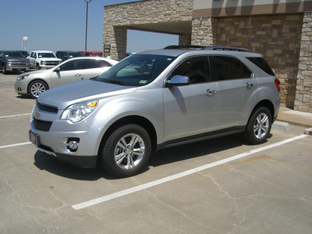 Chevrolet Equinox LS Flex Fuel 4x4 This Is One Of Our Best Bargains SUV