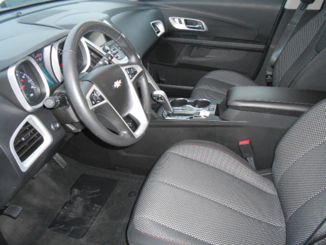 Chevrolet Equinox 2012 photo 2