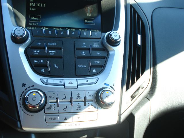 Chevrolet Equinox 2013 photo 2