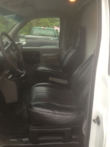 Chevrolet Express 1998 photo 1