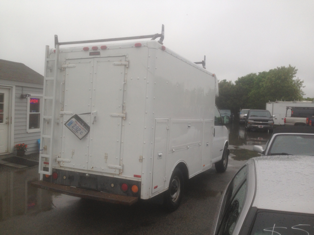 Chevrolet Express 1998 photo 2