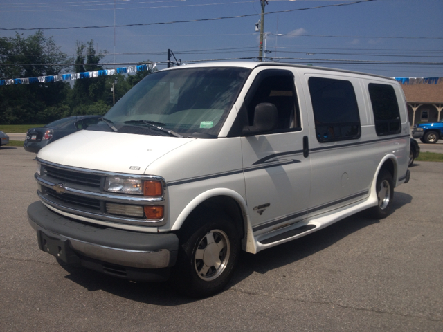 Chevrolet Express 1998 photo 4