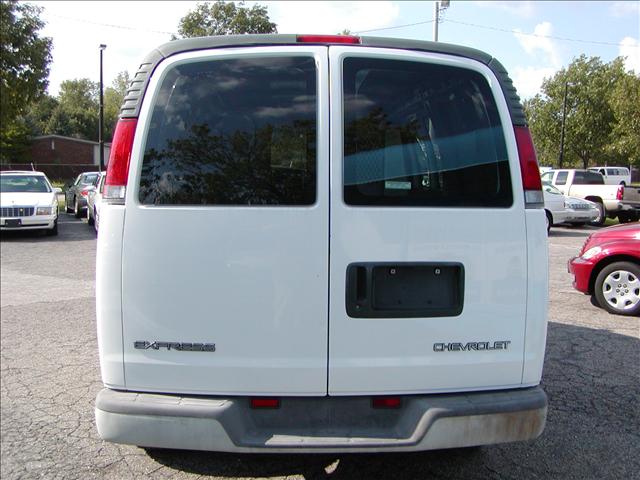 Chevrolet Express 1999 photo 5